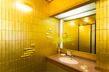 黄金の化粧室